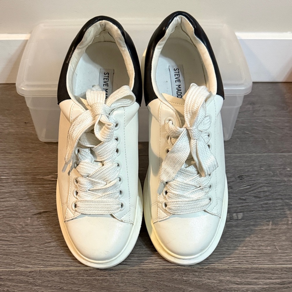 Steve Madden Women's Black and White Sneakers